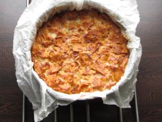 Jak upéct slaný tortilla koláč se šunkou a sýrem | recept