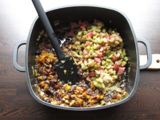 Jak připravit delikátní rebarborové čatní s ovocem | recept Jak připravit delikátní rebarborové čatní s ovocem | recept