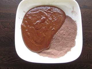 Jak upéct čokoládový brownie dort s dýňovou cheesecake nádivkou | recept