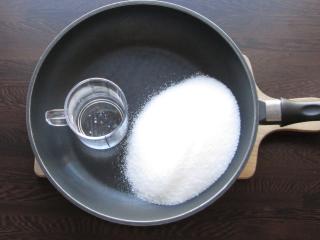 Jak upéct božský špaldový koláč s kardamomem a karamelovo-ořechovou | recept glazurou Jak upéct božský špaldový koláč s kardamomem a karamelovo-ořechovou | recept glazurou
