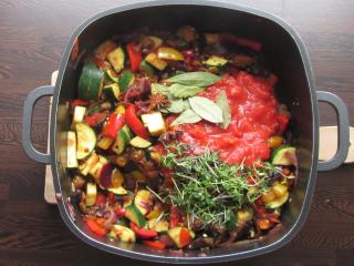 Jak uvařit takzvané francouzské lečo aneb Ratatouille | recept francouzské kuchyně