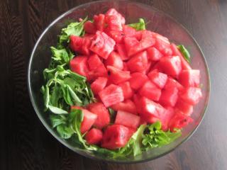 Jak připravit salát s vodním melounem a feta sýrem | recept na letní salát