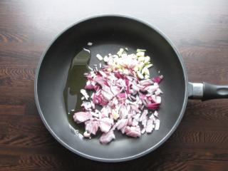 Jak uvařit kuřecí polévku s kokosovým mlékem a čočkou Beluga | recept Jak uvařit kuřecí polévku s kokosovým mlékem a čočkou Beluga | recept