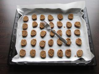 Jak upéct bezlepkové datlové sušenky s tahini pastou | recept