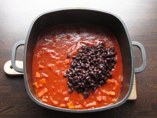 Jak uvařit jihoamerické dušené batáty s černými fazolemi | recept Jak uvařit jihoamerické dušené batáty s černými fazolemi | recept