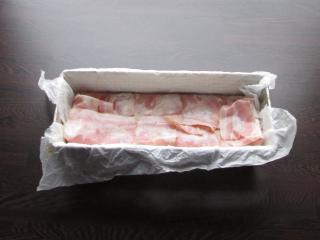 Jak upéct vepřové kostky ve slaninovém kabátku | recept