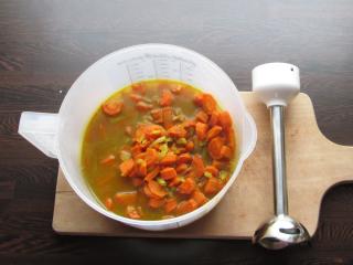 Jak z pečené mrkve uvařit výrazně kořeněnou polévku | recept Jak z pečené mrkve uvařit výrazně kořeněnou polévku | recept