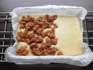 Jak na rychlý litý koláč s jablečnou náplní | recept Jak na rychlý litý koláč s jablečnou náplní | recept