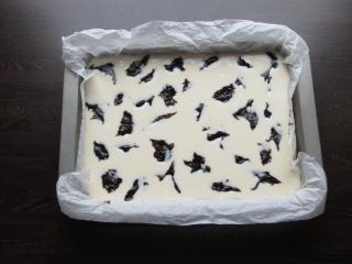 Jak snadno upéct lité řezy s tvarohovou nádivkou a švestkovými povidly | recept Jak snadno upéct lité řezy s tvarohovou nádivkou a švestkovými povidly | recept