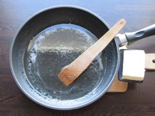 Jak upéct božský špaldový koláč s kardamomem a karamelovo-ořechovou | recept glazurou Jak upéct božský špaldový koláč s kardamomem a karamelovo-ořechovou | recept glazurou