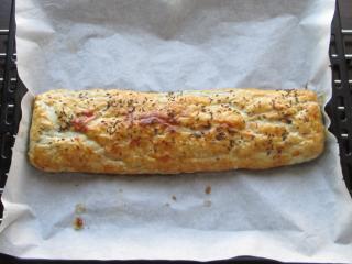 Jak upéct křehký cibulový závin | recept
