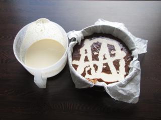 Jak upéct dvoubarevný jahodový koláč s čokoládou a Cottage sýrem | recept Jak upéct dvoubarevný jahodový koláč s čokoládou a Cottage sýrem | recept