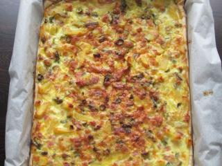 Jak upéct sytý slaný koláč z listového těsta, brambor a sýru | recept Jak upéct sytý slaný koláč z listového těsta, brambor a sýru | recept