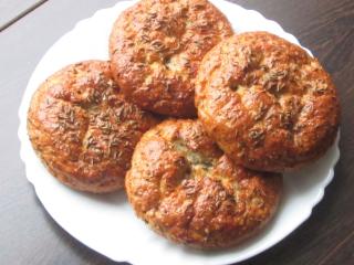Jak upéct semínkové housky z tvarohu | recept na domácí pečivo Jak upéct semínkové housky z tvarohu | recept na domácí pečivo