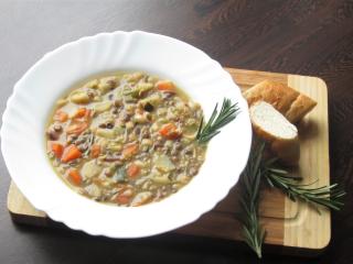 Jak uvařit hrstkovou polévku plnou luštěnin a zeleniny | recept na hrstkovou polévku z luštěnin Jak uvařit hrstkovou polévku plnou luštěnin a zeleniny | recept na hrstkovou polévku z luštěnin