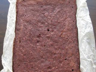 Jak upéct brownies z červené řepy a mandlí | recept na moučník z červené řepy Jak upéct brownies z červené řepy a mandlí | recept na moučník z červené řepy