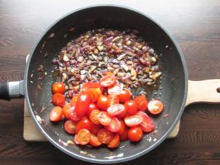 Jak uvařit kuřecí polévku s kokosovým mlékem a čočkou Beluga | recept Jak uvařit kuřecí polévku s kokosovým mlékem a čočkou Beluga | recept