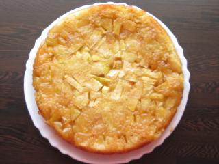 Jak upéct vanilkový piškot s jablky | recept na výborný moučník