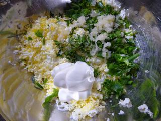  Jak upéct česnekovo-sýrové brambory | jednoduchý recept