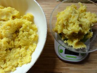 Jak upéct bramborový makovec | recept na makovec z vláčného těsta s přídavkem brambor