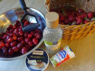 Jak udělat smetanovo-ovocné domácí nanuky | recept