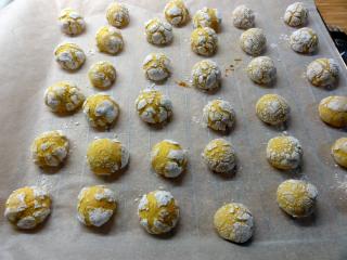Jak upéct citronové pusinky s kukuřičnou moukou | recept na vánoční cukroví