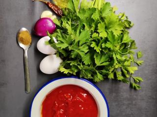 Jak připravit zeleninovou šakšuku | recept s rajčaty