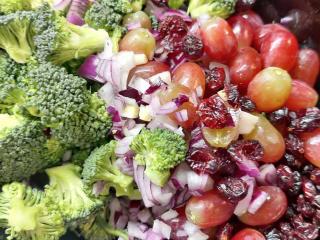 Jak namíchat zdravý barevný salát | recept