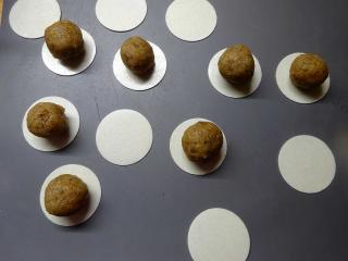 Jak upéct norimberské perníčky | recept bez mouky Jak upéct norimberské perníčky | recept bez mouky