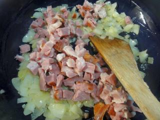Jak zapéct brambory se špenátem a uzeným masem | recept Jak zapéct brambory se špenátem a uzeným masem | recept