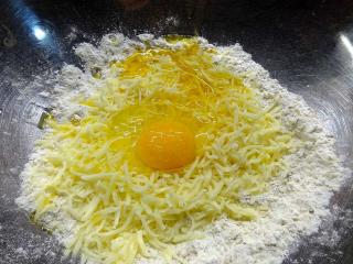Jak upéct sýrové pečivo s ovesnými vločkami | recept na slané krekry Jak upéct sýrové pečivo s ovesnými vločkami | recept na slané krekry