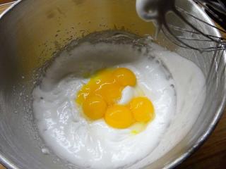Jak upéct jednoduchý dort z piškotové hmoty | recept Jak upéct jednoduchý dort z piškotové hmoty | recept