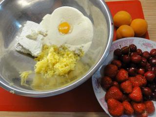 Jak uvařit třetinové ovocné knedlíky | rychlý recept s tvarohem Jak uvařit třetinové ovocné knedlíky | rychlý recept s tvarohem