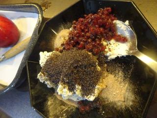 Jak upéct jablka plněná mákem s karamelovou omáčkou | recept Jak upéct jablka plněná mákem s karamelovou omáčkou | recept