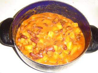 Jak udělat fazolový guláš s bramborem | recept