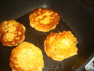 Jak upéct křehké makové rohlíčky | recept na vánoční cukroví Jak upéct křehké makové rohlíčky | recept na vánoční cukroví