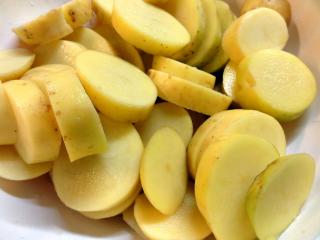 Jak připravit gratinované brambory | recept