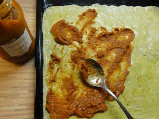 Jak upéct houbovou pizzu na plech | recept