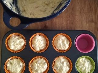 Jak upéct nadýchané bramborové muffiny se slaninou | recept