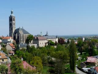 Vytvořit si plán Prioritou při návštěvě Kutné Hory by nejspíš měly být: Vlašský dvůr, České muzeum stříbra s prohlídkou středověkého dolu (důlního pracoviště), chrám svaté Barbory, hřbitovní kostel s kostnicí, sedlecký klášter. V dalším sledu se nabízí k vidění: arciděkanství, dům U Rytířů, Jezuitská kolej, kostel Matky Boží Na Náměti, klášter řádu sv. Voršily, kostel sv. Jana Nepomuckého, kostel sv. Jakuba, Kamenná kašna, kaple Božího těla, Kamenný dům, Knížecí dům, Sankturinovský dům, morový sloup , atd.