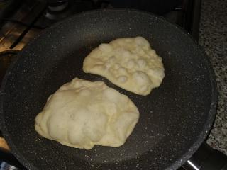 Jak upéct indické placky naan | recept