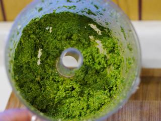 Jak udělat netradiční cuketové pesto | recept