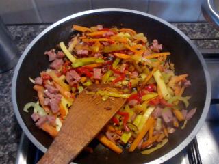 Jak na rychlé těstoviny s restovanou zeleninou | recept