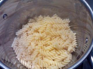 Jak na rychlé těstoviny s restovanou zeleninou | recept