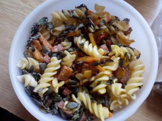 Jak na rychlé těstoviny s restovanou zeleninou | recept