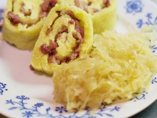 Jak připravit bramborovou roládu s uzeným masem | recept Jak připravit bramborovou roládu s uzeným masem | recept