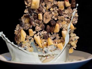 Jak upéct banánové müsli tyčinky s oříšky | recept
