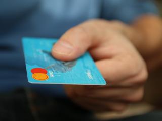 Jak postupovat při krádeži platební karty | rady
