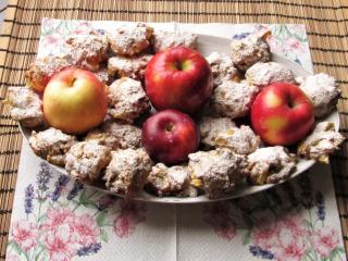 Jak na střapaté jablečné bochánky s rozinkami | sladké jednohubky