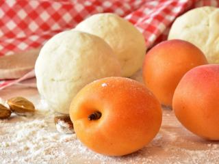 Jak udělat kynuté meruňkové knedlíky | recept
